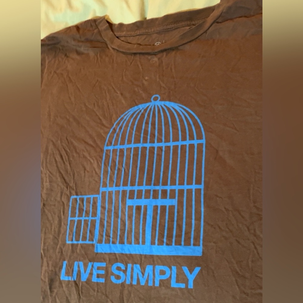 “Live Simply” Patagonia T-Shirt Size (XL)arge